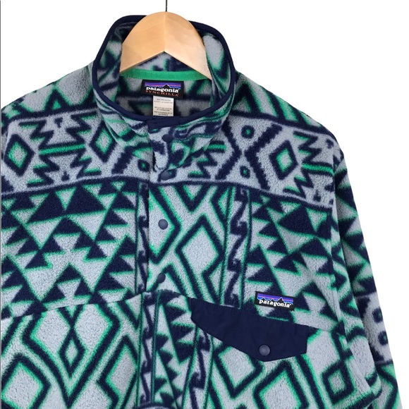 Patagonia 2014 Snap-T Synchilla Tribal Montana Siete Feather Grey Men’s Small - Picture 3 of 11
